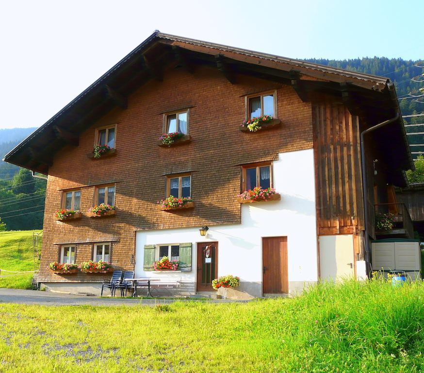 Haus Simma Apartment Dalaas Ruang foto